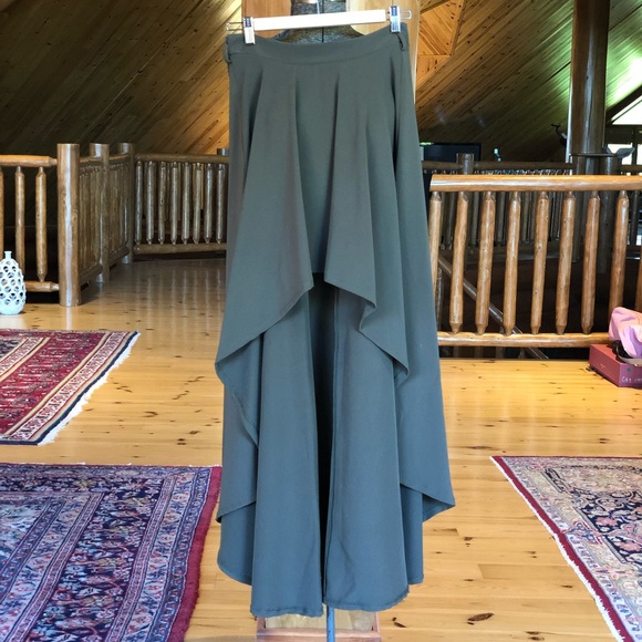 Short in the front long in the back skirt - Picture 5 of 6